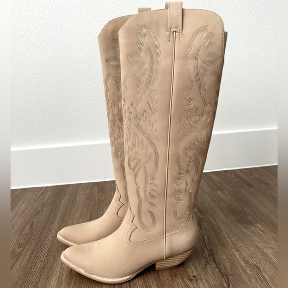 ✨New JEFFREY CAMPBELL Calvera 2k Western Tall Boots Nubuck Beige Womens 8M - Picture 3 of 15